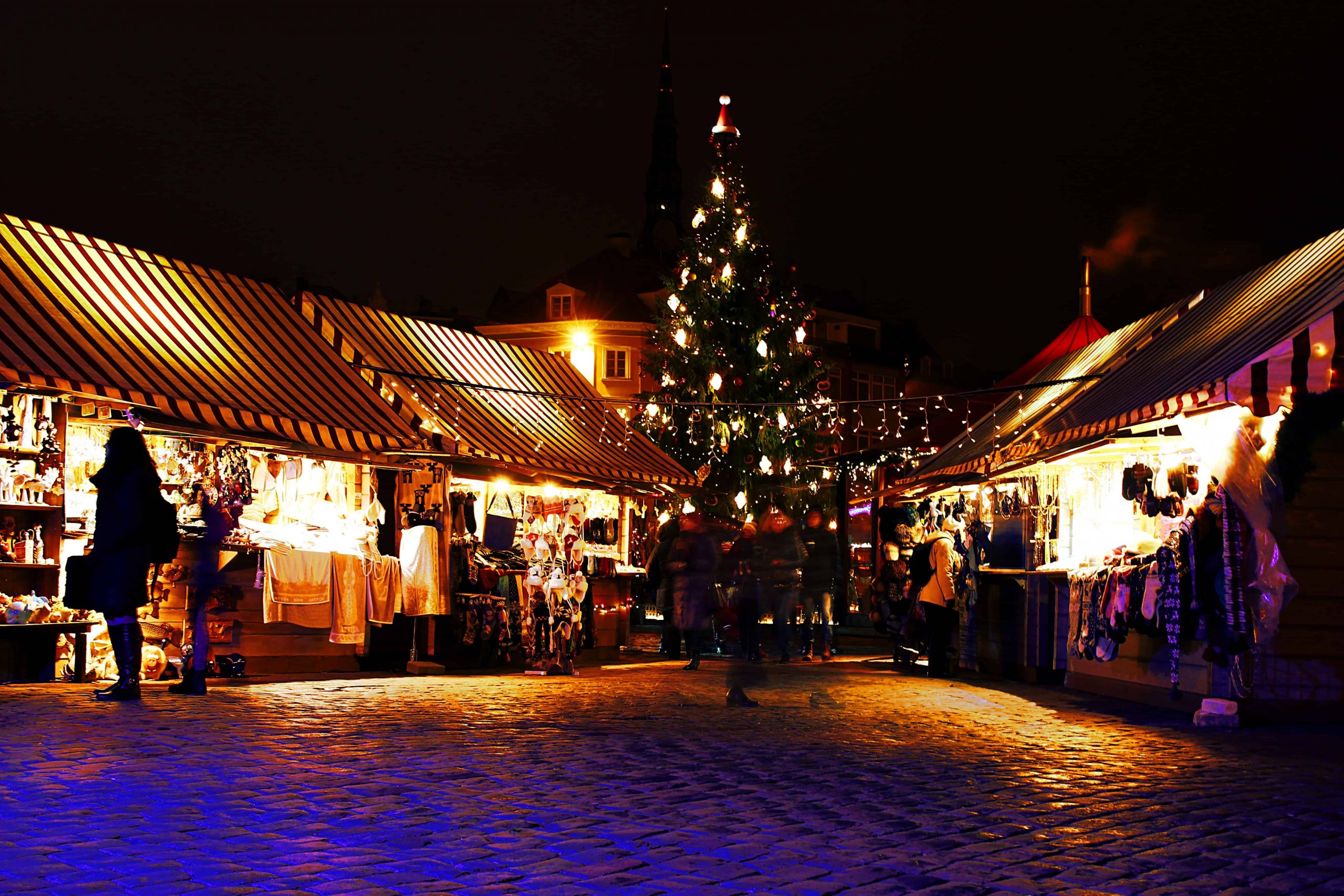 La Magie de Noël en Van :  Le guide Vanlife Expo Les Plus Beaux Marchés d'Alsace à explorer