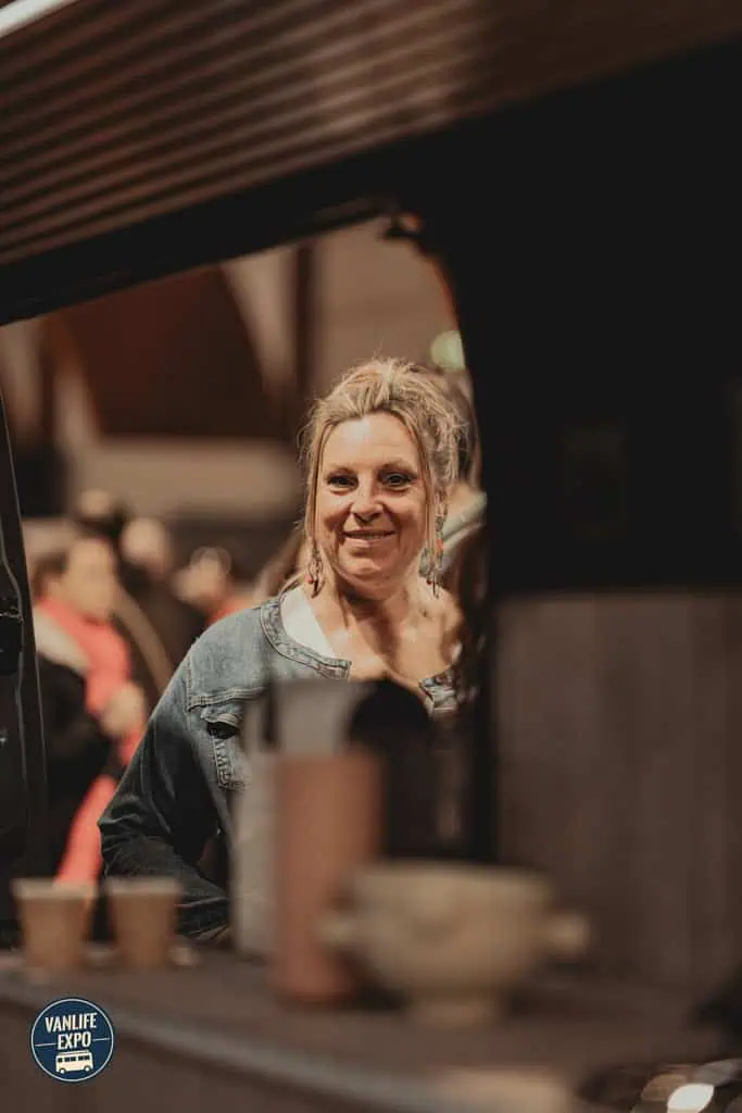 152 sourire – Vanlife Expo Rennes 2026 – Mégane Prouet
