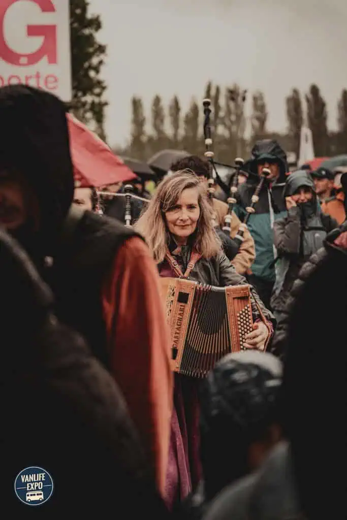 2 accueil en musique – Vanlife Expo Rennes 2026 – Mégane Prouet