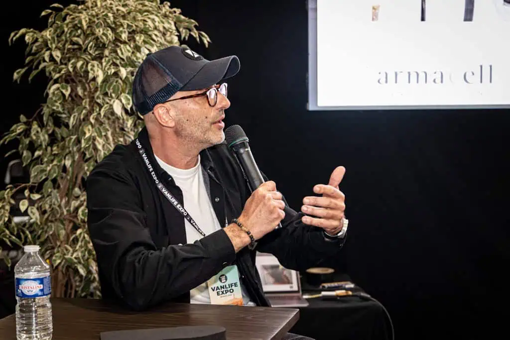 VANLIFE EXPO RENNES 2026 – BECHU PHOTOGRAPHIE – HALL 4 CONFÉRENCE SOLIÈGE_1