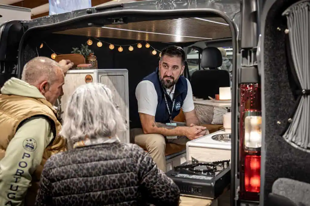 VANLIFE EXPO RENNES 2026 – BECHU PHOTOGRAPHIE – HALL 5 SUNSET_1