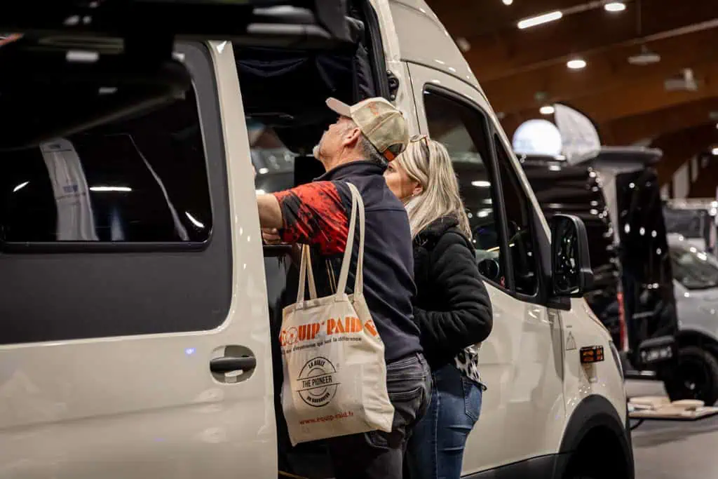 VANLIFE EXPO RENNES 2026 – BECHU PHOTOGRAPHIE – HALL 5 WOOD AND VAN 2_1