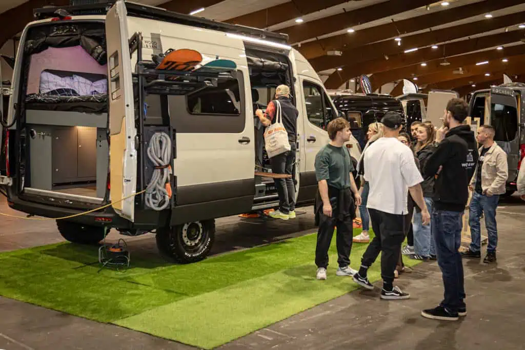 VANLIFE EXPO RENNES 2026 – BECHU PHOTOGRAPHIE – HALL 5 WOOD AND VAN_1