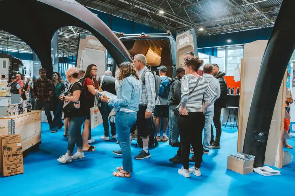 11 Vanlife Expo Grenoble 2026 – Gabriel Gaste – Stand Carapace Store