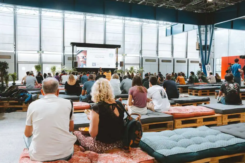 121 Vanlife Expo Grenoble 2026 – Gabriel Gaste – Espace Conférences