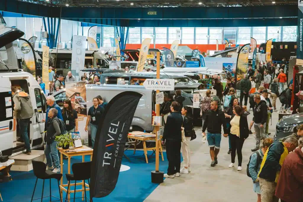 175 Vanlife Expo Grenoble 2026 – Gabriel Gaste – Vue hauteur salon