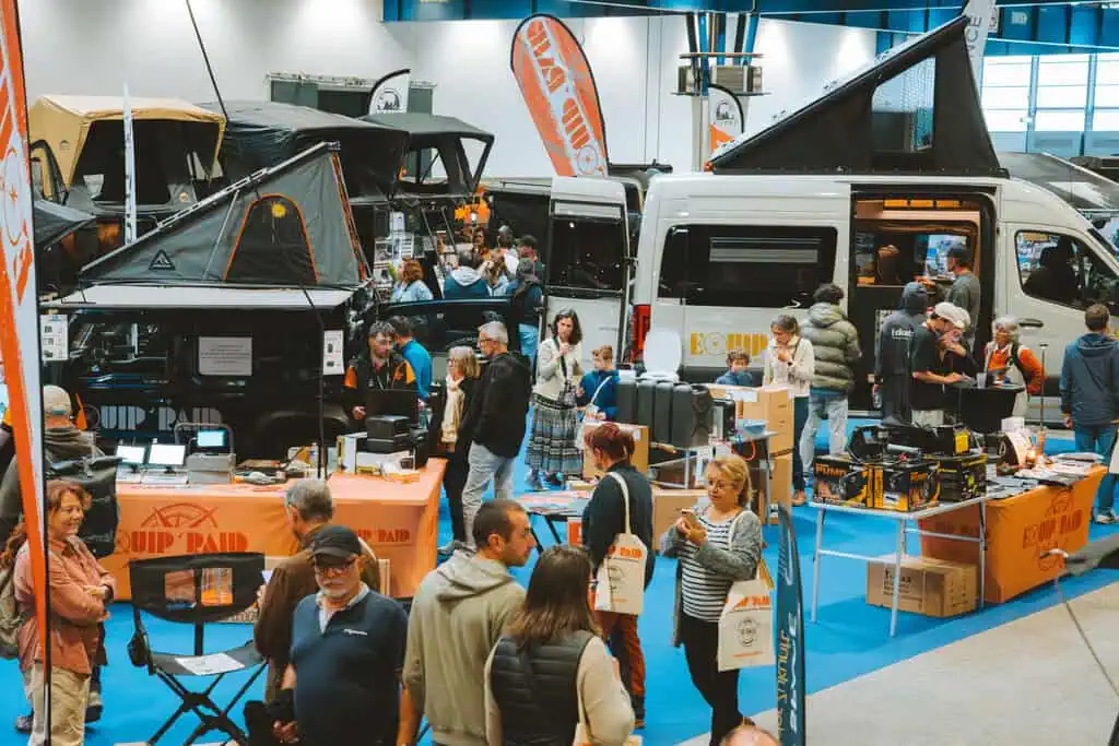 176 Vanlife Expo Grenoble 2026 – Gabriel Gaste – Vue hauteur salon