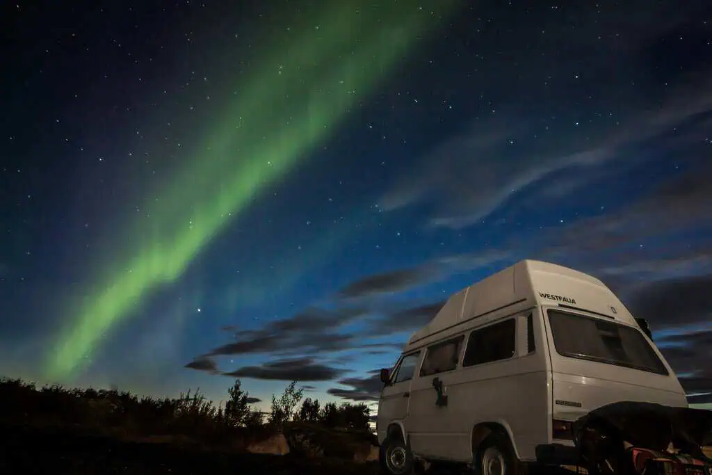 Le guide complet sur le stationnement, le camping sauvage et la réglementation